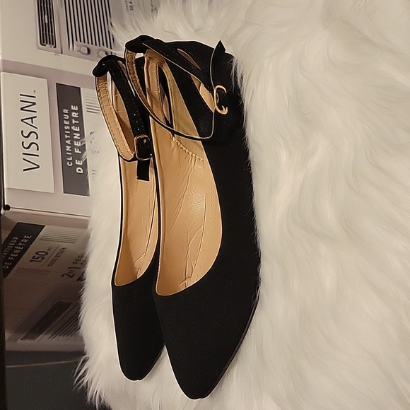 Ladies dress shoe - Picture 3 of 3